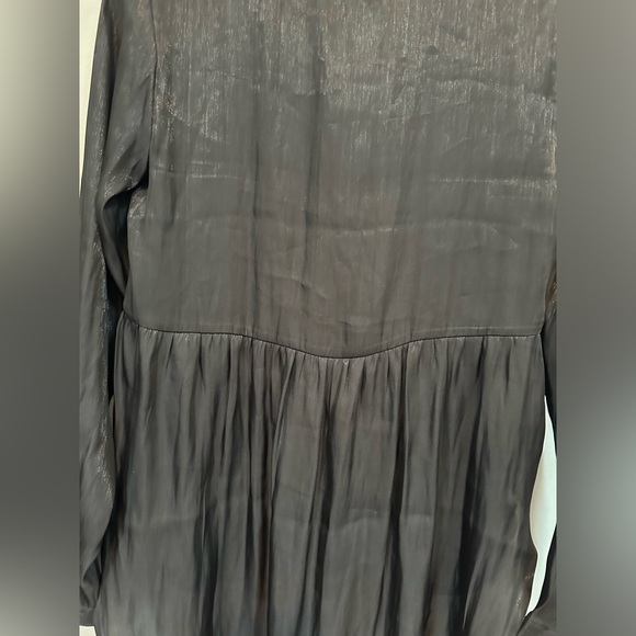 H&M SHIMMER BLACK LOW HIGH BLOUSE LONG SLEEVE SHINY - Picture 6 of 7
